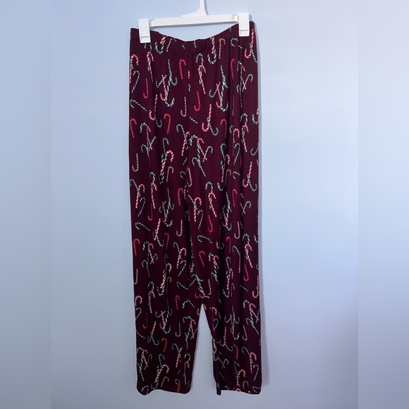 Woman’s Charter Club Candy Cane Pajama Set - Picture 4 of 7